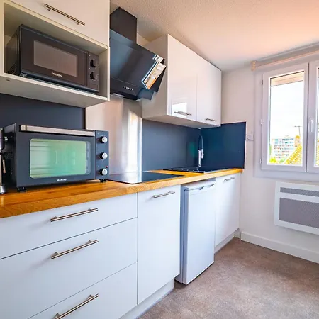 Les Du Palais Des Expositions Апартаменты *